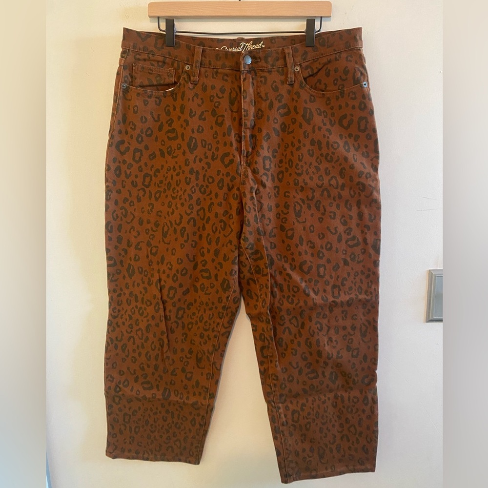 Universal Thread Vintage Straight Leopard Print Jeans